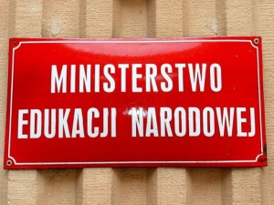 Matecki: To barbarzyństwo wobec narodu polskiego. Zobacz, co Lewica usuwa z lekcji historii 