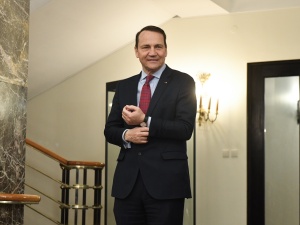Będzie „unijna armia”? Sikorski popiera ideę „europejskiej obronności” 