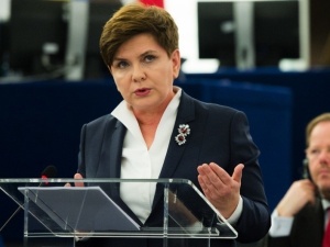 Szydło odpowiada Trzaskowskiemu: Niech pan przestanie obrażać Polaków