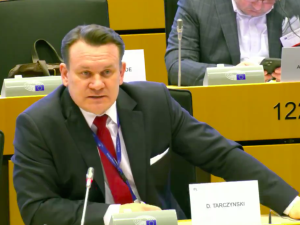 Jest decyzja PE. Tarczyński uderza w PO: „Za nic mają głos rolników. W Polsce jedno, w Brukseli drugie”