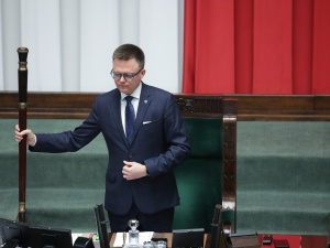 Ozdoba do Hołowni: Czy czuje się pan kretynem, idiotą, debilem?