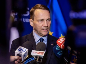 Sikorski w USA: Wojsko? Korygujemy filozofię poprzedniego rządu