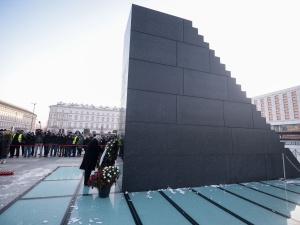 Pomnik Smoleński zostanie przeniesiony? Znamienne słowa Sienkiewicza