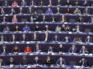 Rolnicy protestują, a PE przyjmuje regulacje uderzające w rolnictwo