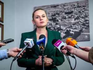 Zmiany w programie nauczania. Polscy i węgierscy historycy krytykują projekt MEN