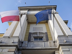 Premier wprowadził dwa stopnie alarmowe w całej Polsce