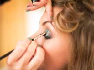 Branża beauty wściekła na rząd Tuska: „Dziś w pysk dostaje 300 000 kobiet”