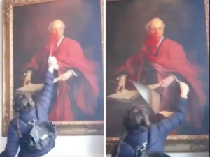 Skandal na Cambridge. Aktywistka zniszczyła obraz byłego premiera