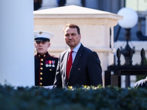 MSZ: Podjęto decyzję o zakończeniu misji przez ponad 50 ambasadorów