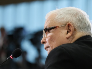 W ocenie najtwardszych przeciwników Kaczyńskiego w sieci Kaczor zjadł tę komisję