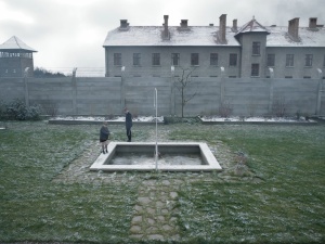To ona dostarczała jedzenie więźniom Auschwitz. Bohaterka „Strefy interesów” Jonathana Glazera urodziła się w Brzeszczach