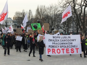 Pracownicy lubelskiego MOPR-u walczą o podwyżki