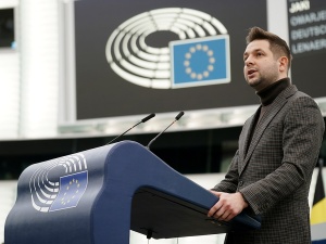 Patryk Jaki wyjawia nowe informacje ws. najazdu służb na domy polityków Suwerennej Polski