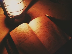 Z Biblią na biurku... Jak w Polsce rozwija sie duszpasterstwo pracy? 