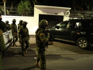 Najazd ekwadorskiej policji na ambasadę Meksyku. Zerwano stosunki dyplomatyczne