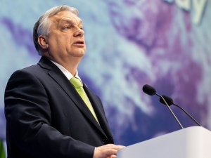 „Przejąć Brukselę”. Politico zaniepokojone planami Victora Orbana