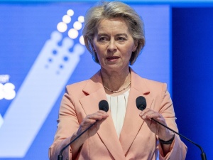 „Le Monde”: Kolega von der Leyen z lukratywnym stanowiskiem w UE