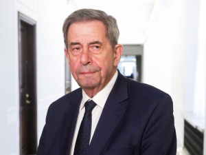 Prof. Zoll: Aborcja nie jest prawem człowieka