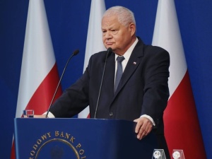 Rząd igra z bezpieczeństwem Polski. Prawdziwe cele próby usunięcia Adama Glapińskiego