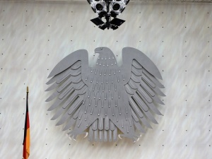 Deutsche Quelle: Burza w Bundestagu na temat bilansu 22 lat obecności Niemiec w strefie euro
