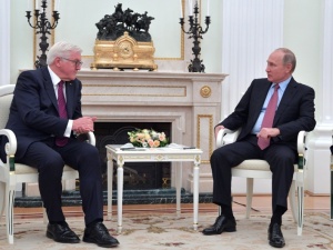 Dziennikarskie śledztwo ujawnia związki pomiędzy przyjacielem prezydenta Niemiec, a środowiskiem Putina