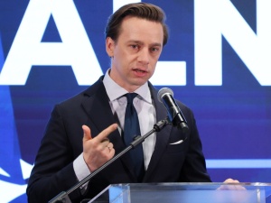Bosak wyprzedza Trzaskowskiego. Zaskakujący sondaż
