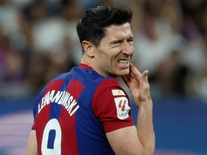 Burza po klęsce Barcelony w El Clasico. Lewandowski w ogniu krytyki