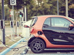 Niemcy skończyli z dofinansowaniem samochodów elektrycznych, teraz dofinansowywać będą Polacy
