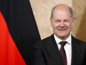 Co Olaf Scholz właśnie obiecuje Bałtom? 