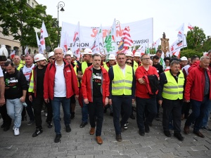 Nasz ład jest biało-czerwony! FOTORELACJA z wielkiej demonstracji Solidarności