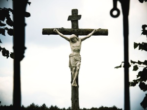 Usuwanie krzyży to nie walka o świeckość