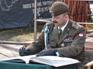 Dzięki niemu mamy dwa razy większą armię. Kosiniak-Kamysz nie widzi w armii miejsca dla gen. Brysia