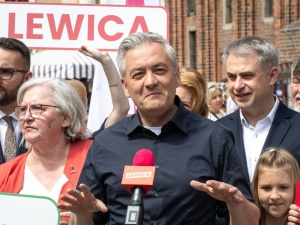 Biedroń grozi, że Lewica wyjdzie z rządu 