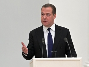 Miedwiediew nie przestaje straszyć: Zachód może się przeliczyć 