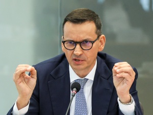 Morawiecki w obronie krzyża: Nie popełniajmy błędów Zachodu [WIDEO]