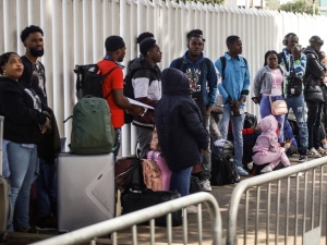 Ujawniono dokument. Rząd Tuska ma szukać tysięcy miejsc noclegowych dla imigrantów