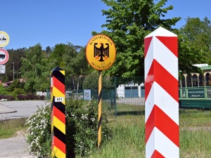 „Polska po cichu zaakceptowała niemieckie pushbacki na zachodniej granicy”
