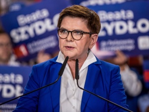 Plotki na temat Beaty Szydło: Była premier dementuje
