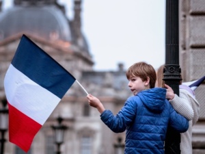 Prawica we Francji rośnie w siłę. Jest sondaż