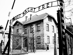 Facebook usunął wpis o niemieckim obozie Auschwitz-Birkenau, bo „wprowadzał w błąd”