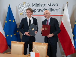 Niemcy sprawdzają, jak Bodnar przywraca „praworządność”. Współpraca się zacieśnia