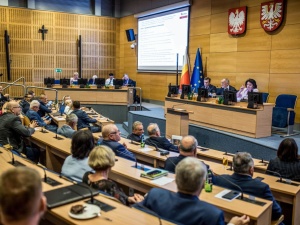 Małopolska: Radni zagłosowali ws. wyboru Łukasza Kmity na marszałka województwa
