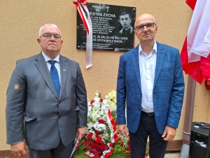 W Krynicy Morskiej odsłonięto tablicę ku pamięci zamordowanego ks. Zycha
