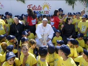 Jak podróżuje papież?
