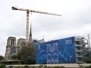 Paryż: Narodowa pielgrzymka do katedry Notre-Dame
