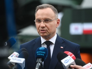Czarzasty chce odebrać order Orła Białego Macierewiczowi. Co na to prezydent?