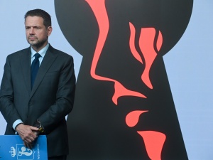 Rafał, nie kłam. Co wiemy o poglądach Trzaskowskiego?