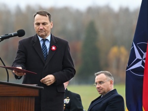 Minister Sikorski wypiął w Redzikowie pierś do orderów. Minister Waszczykowski opowiedział nam, jak było naprawdę