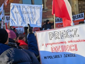 Rząd Tuska się cofa. Edukacja zdrowotna nieobowiązkowa