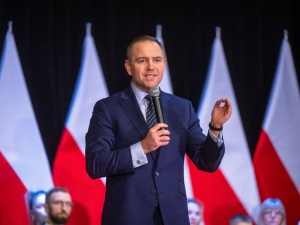 Nawrocki przyspiesza w drodze po wygraną [Najnowszy sondaż]
